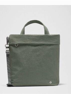 Lululemon On My Level Tote 20L